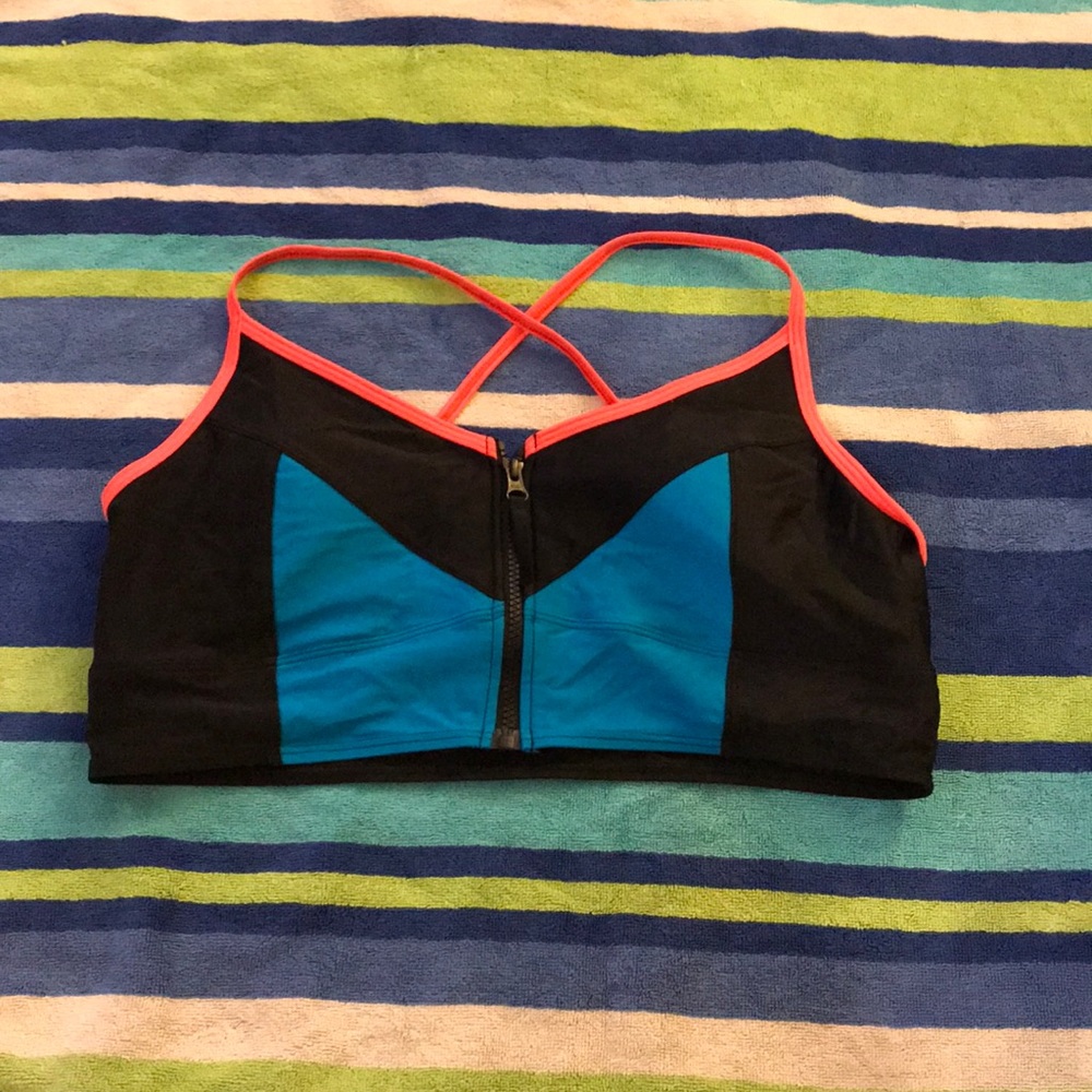 COPY - Speedo XL power flex swim top.